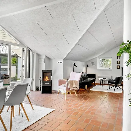 Amazing In With Sauna