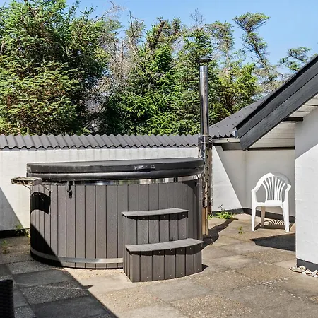 Amazing In With Sauna