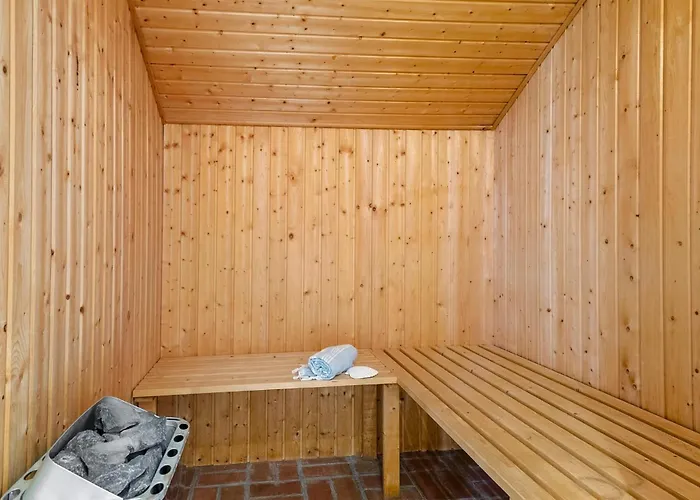 Semesterbostad Amazing In With Sauna